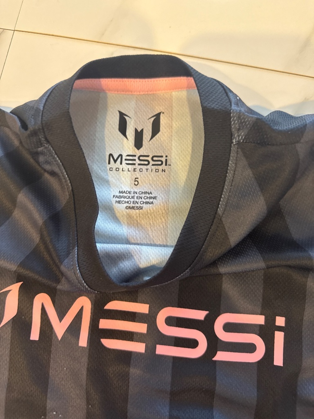 MESSI - Picture 3 of 4